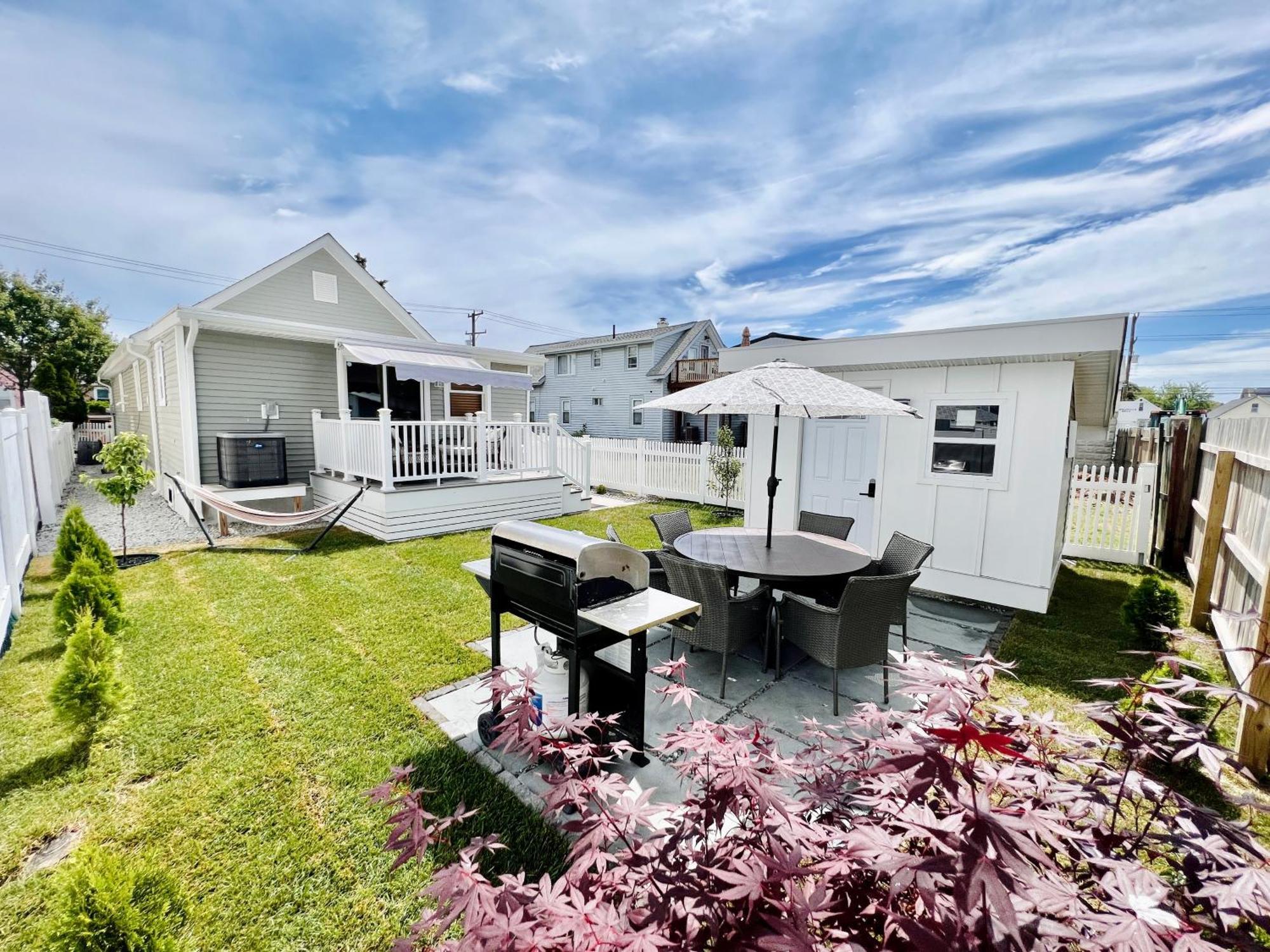 Unique Wildwood 3 Bedroom 1,5 Ba Entire House In The Heart Of Wildwood! 외부 사진