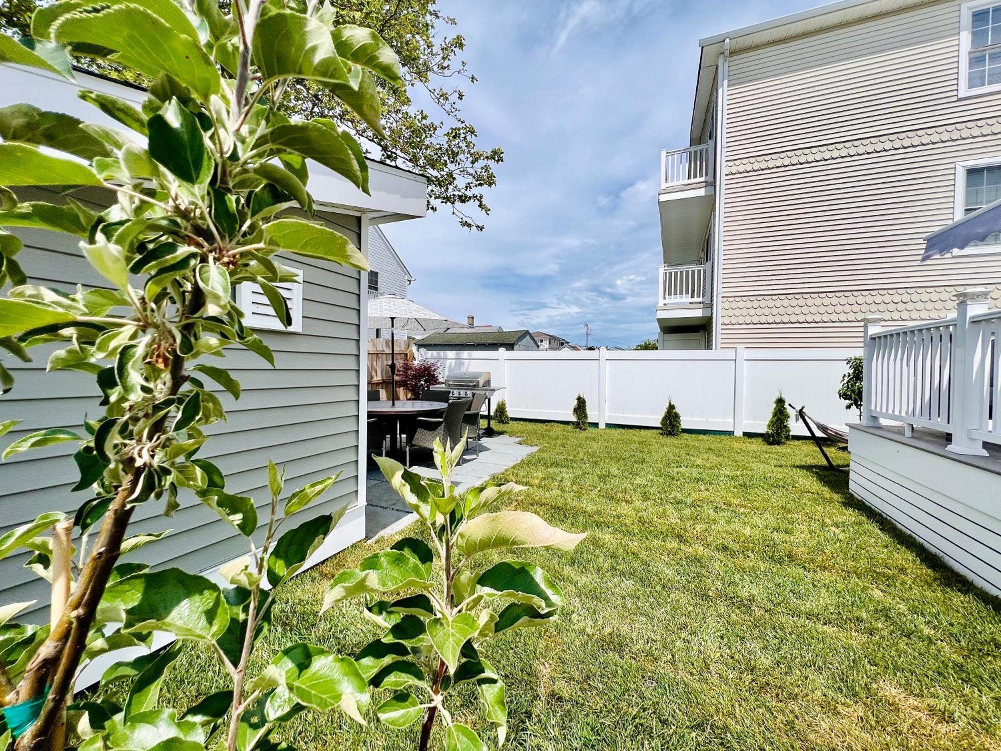 Unique Wildwood 3 Bedroom 1,5 Ba Entire House In The Heart Of Wildwood! 외부 사진